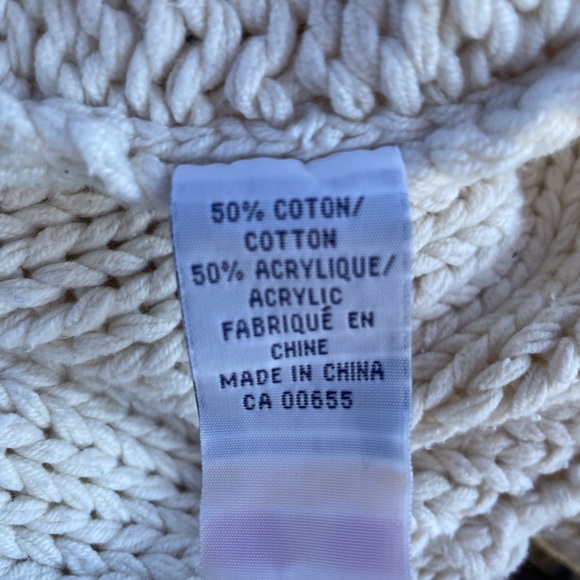 Loose knit tunic sweater with bell sleeve - Picture 8 of 8